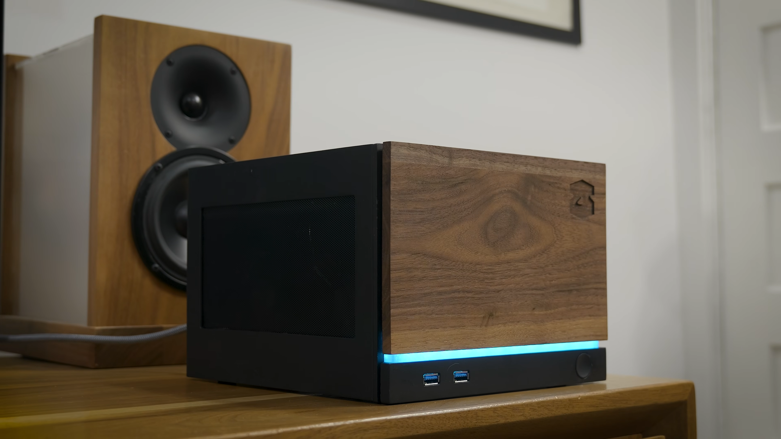 DIY Steam Machine Build: YouTuber Creates $950 Custom PC Because Valve Was Taking Too Long
