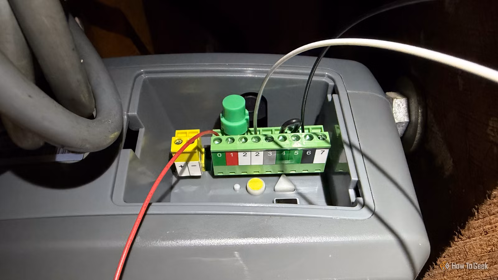 ESP32 vs Raspberry Pi: Smart Office ROI for Business