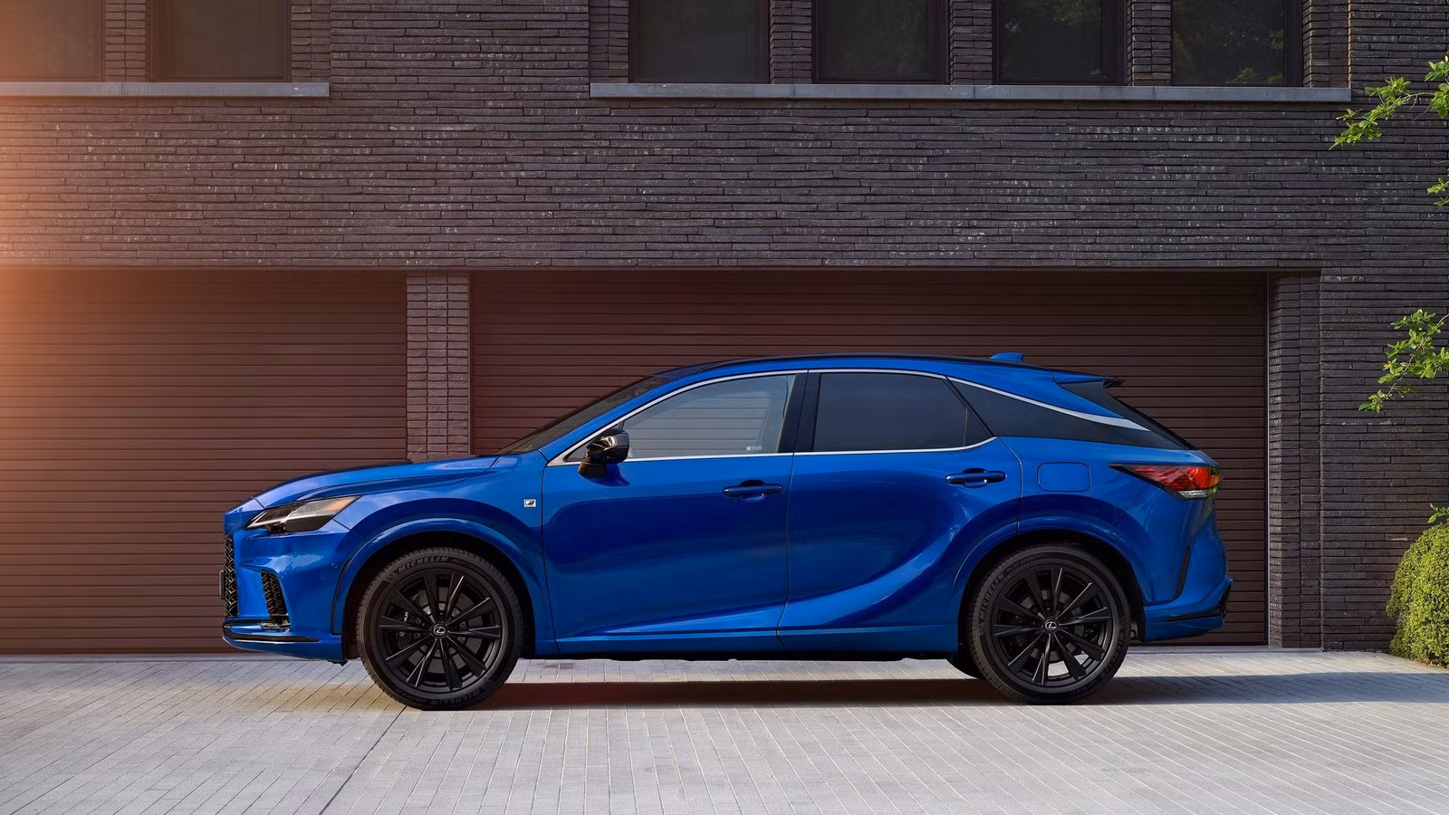 Luxury Car Sales 2026: What Lexus Dominance Means for Business