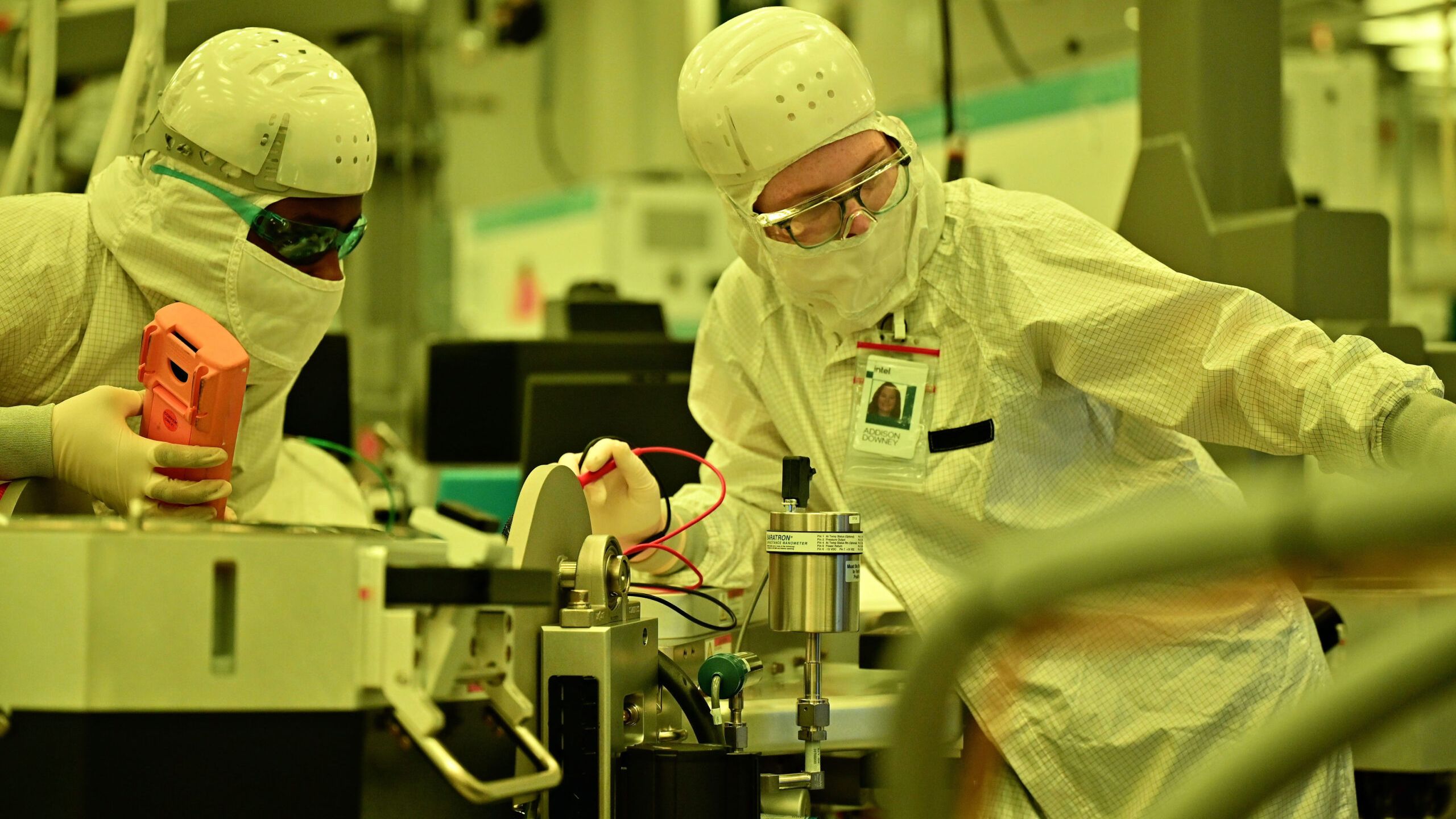 Samsung Engineer Gets 7 Years for Selling Chip Secrets to China