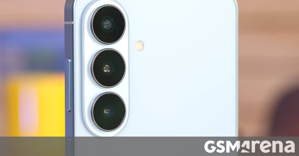 Samsung Galaxy S27 May Move Cameras for Qi2 Magnets