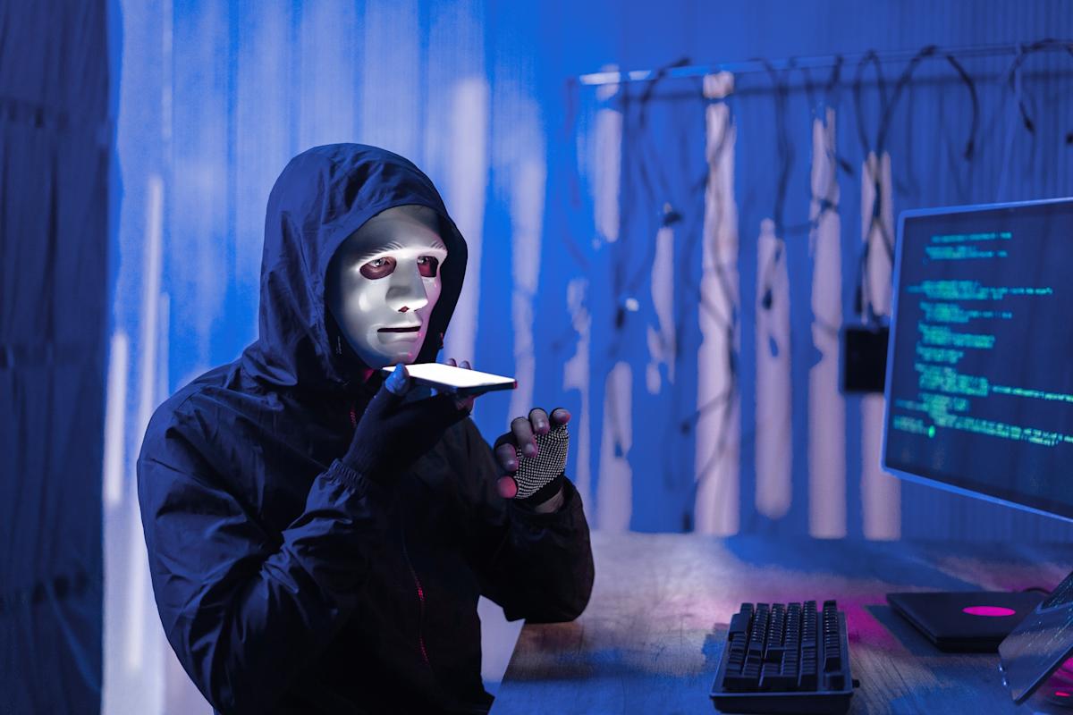 Social Media Scams Cost Americans $2.1 Billion in 2025