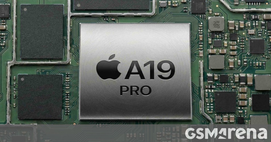 Apple Seeks Intel, Samsung to Reduce TSMC Dependency