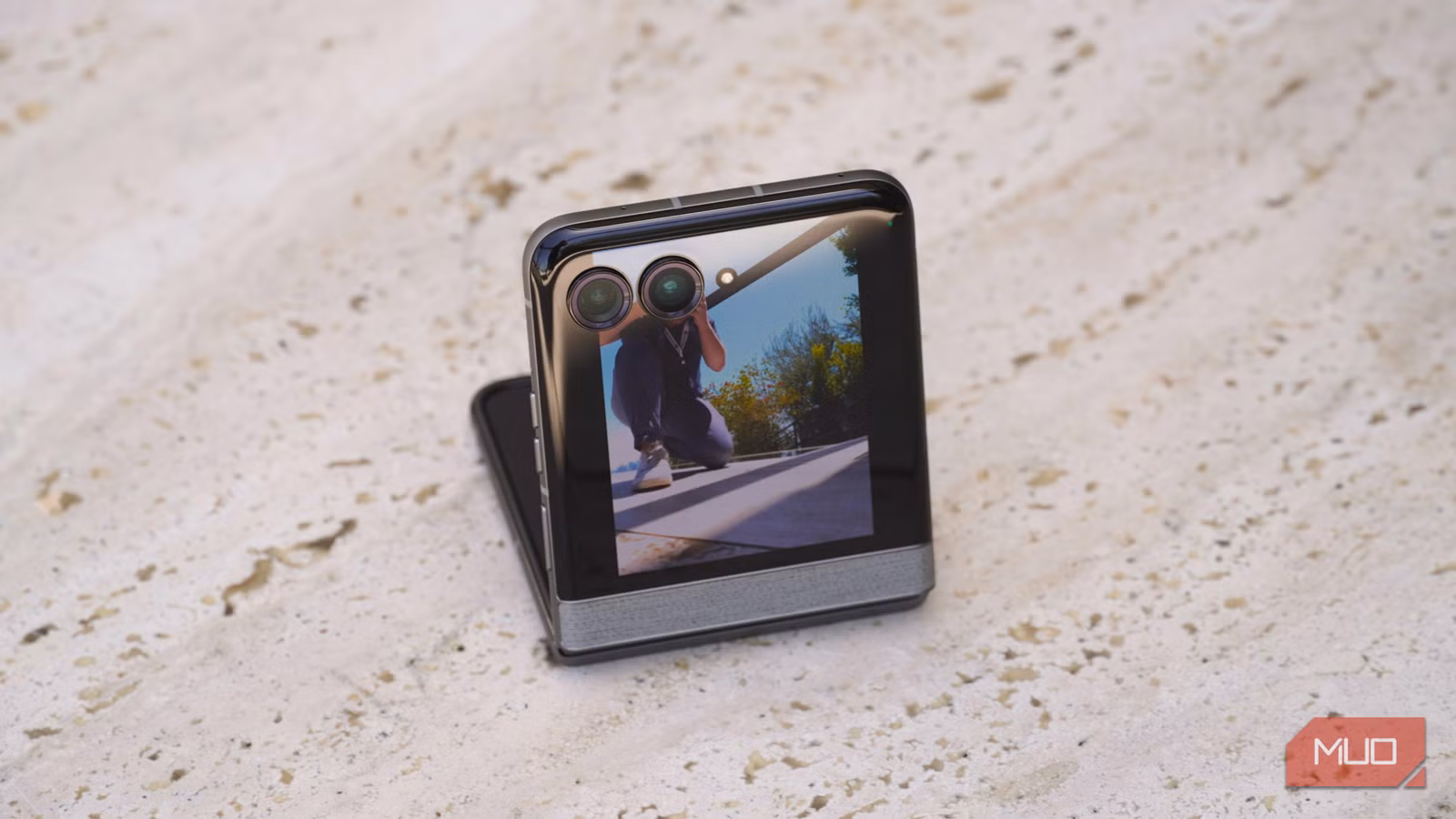 Motorola Razr 2026: How Software Finally Caught Up to Hardware