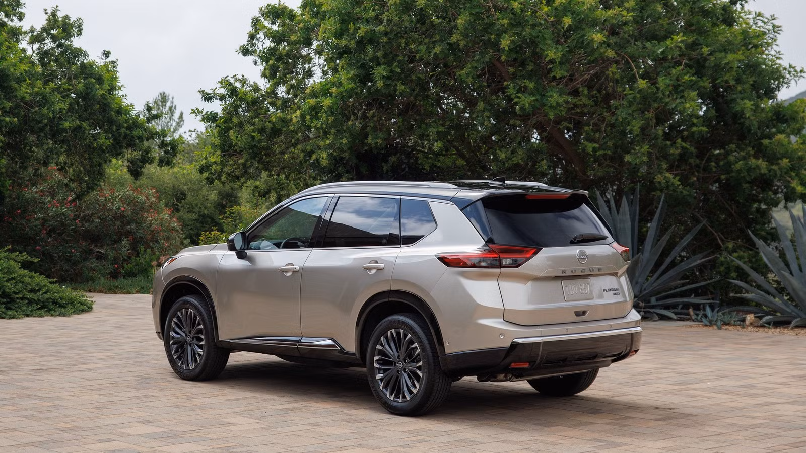 Nissan Rogue Outsells RAV4 in Q1 2026: What Changed