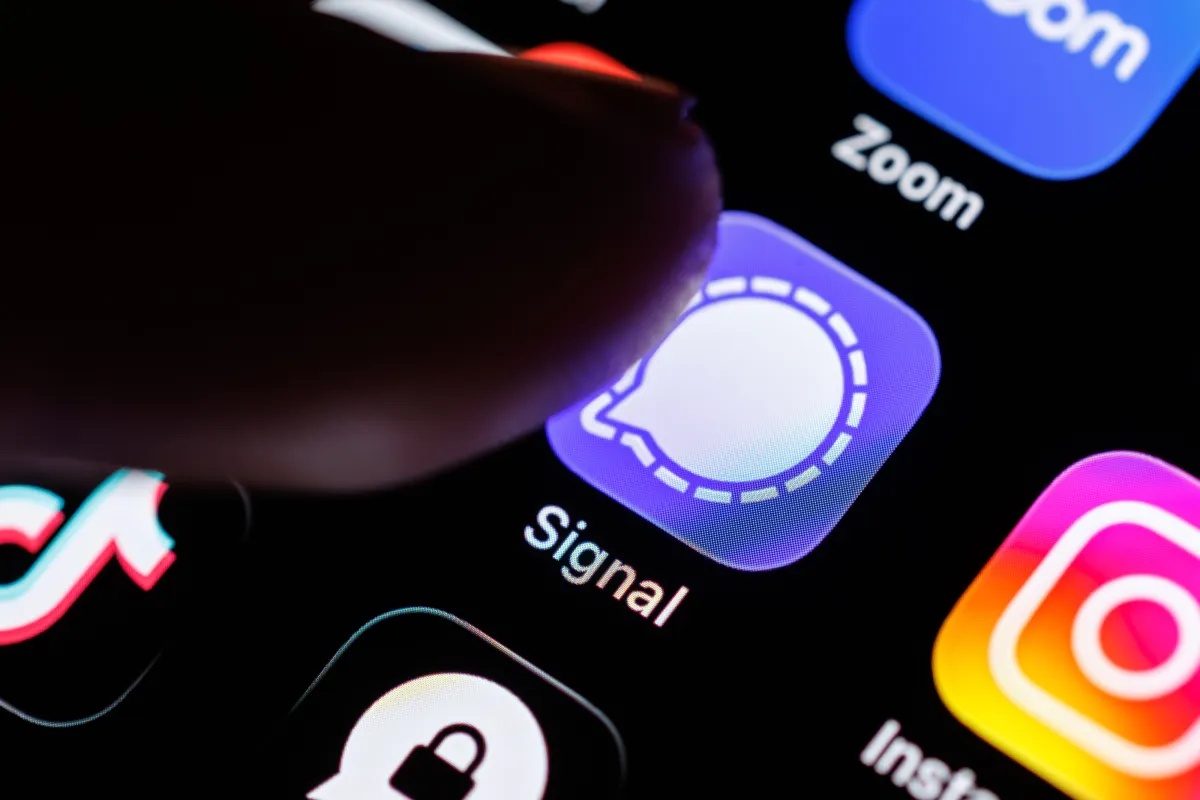 Signal Phishing Attacks Target Chat Backups via Fake Support