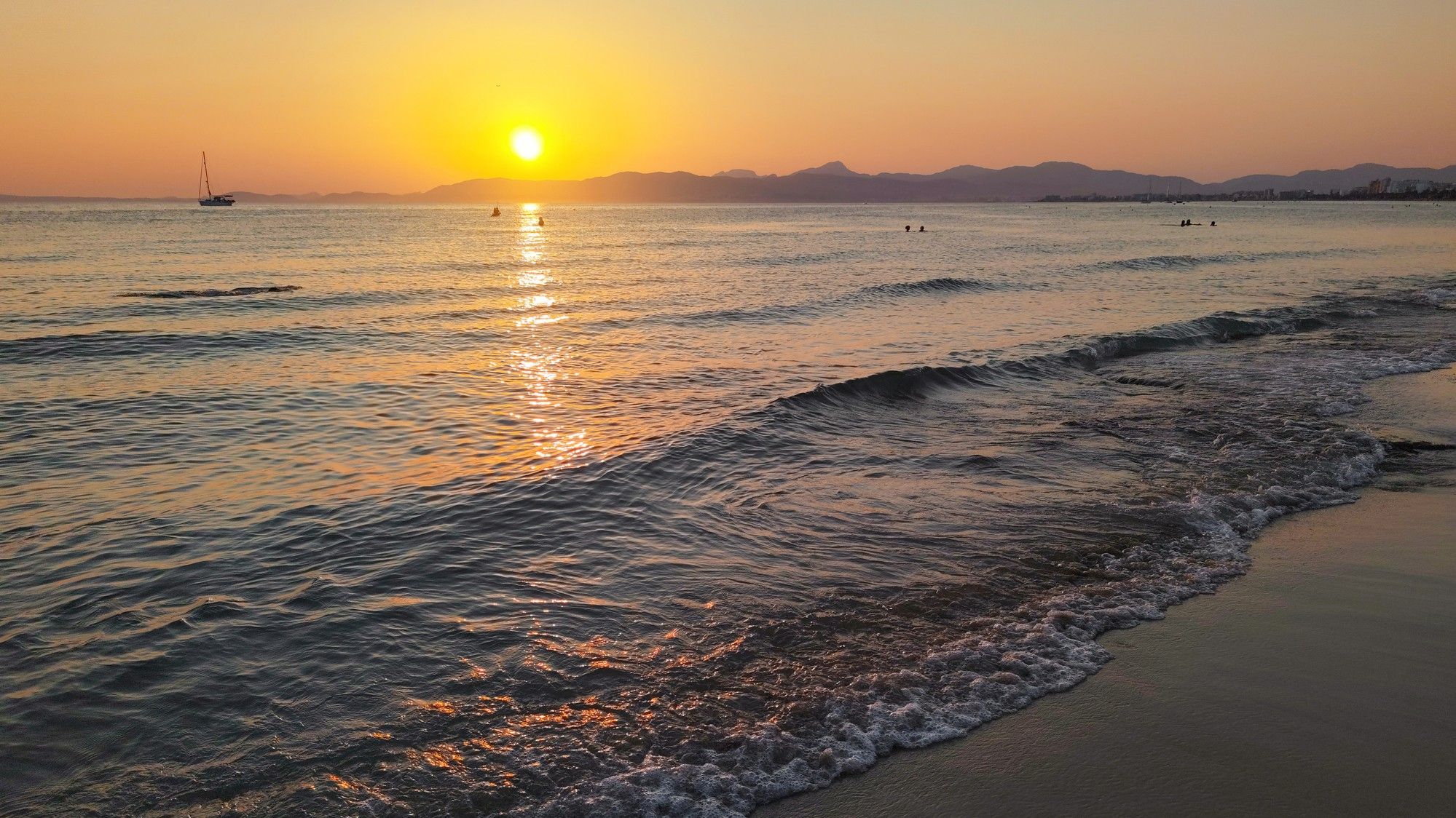 10 Spain Beaches for the 2026 Total Solar Eclipse
