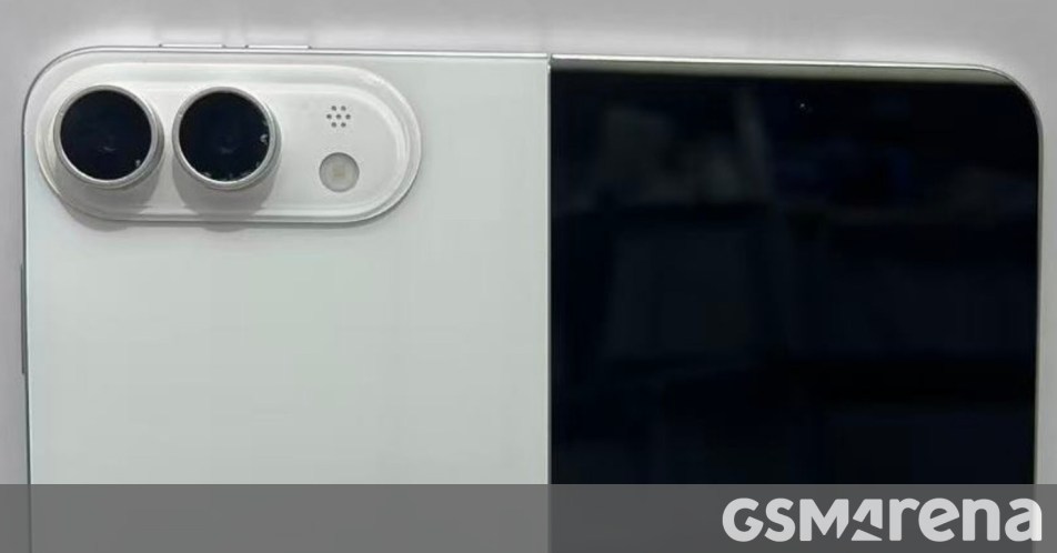 iPhone Ultra Dummy Unit Reveals Apple's Foldable Design