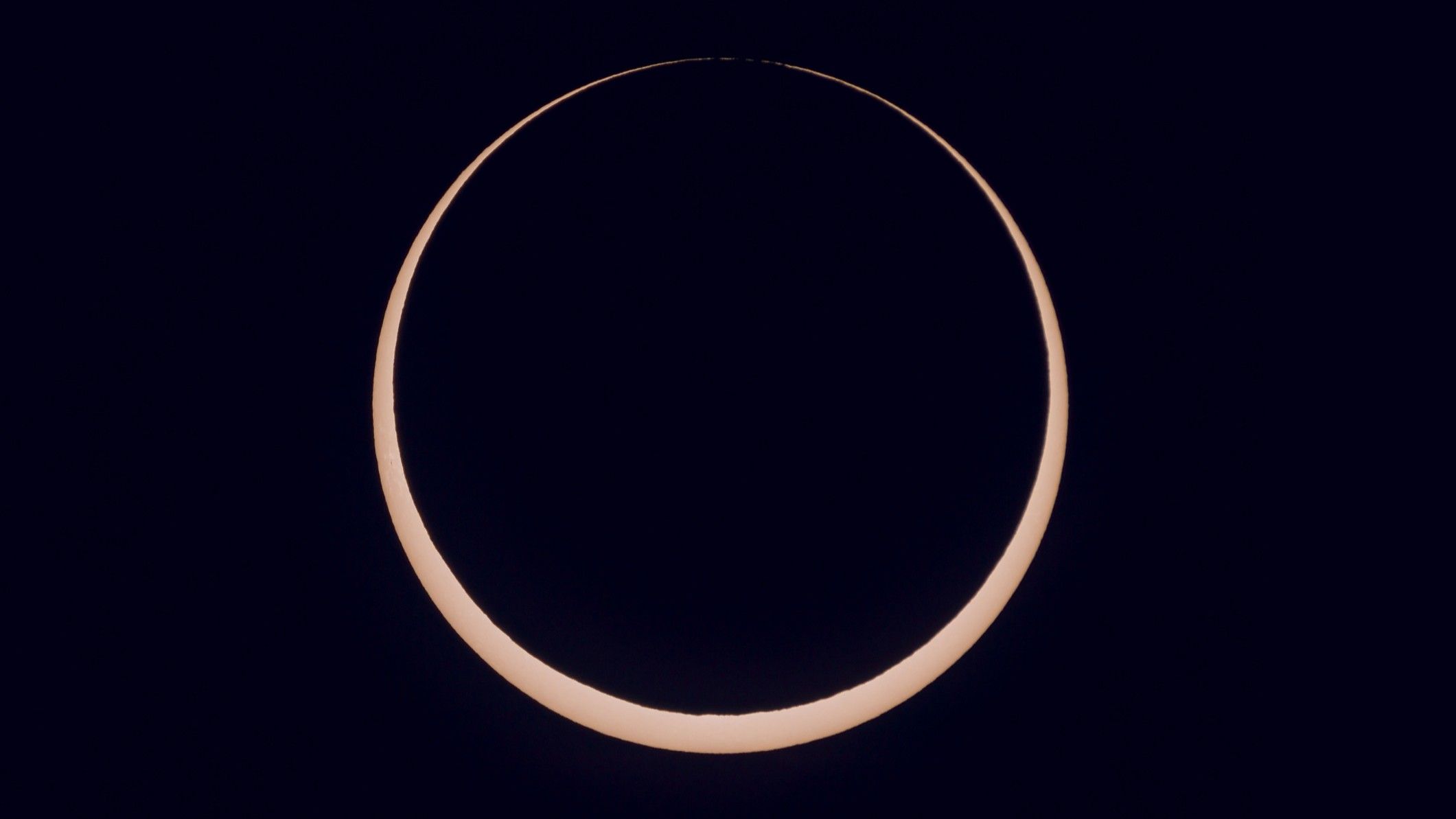 2027 Annular Solar Eclipse: 7 Minutes of 'Ring of Fire' Over Chile