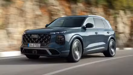 2027-audi-q7-dynamic-1.jpg