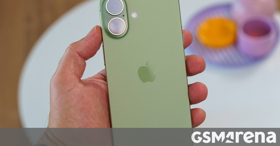 iPhone 18 to get 12GB RAM at same $799 price, leak claims