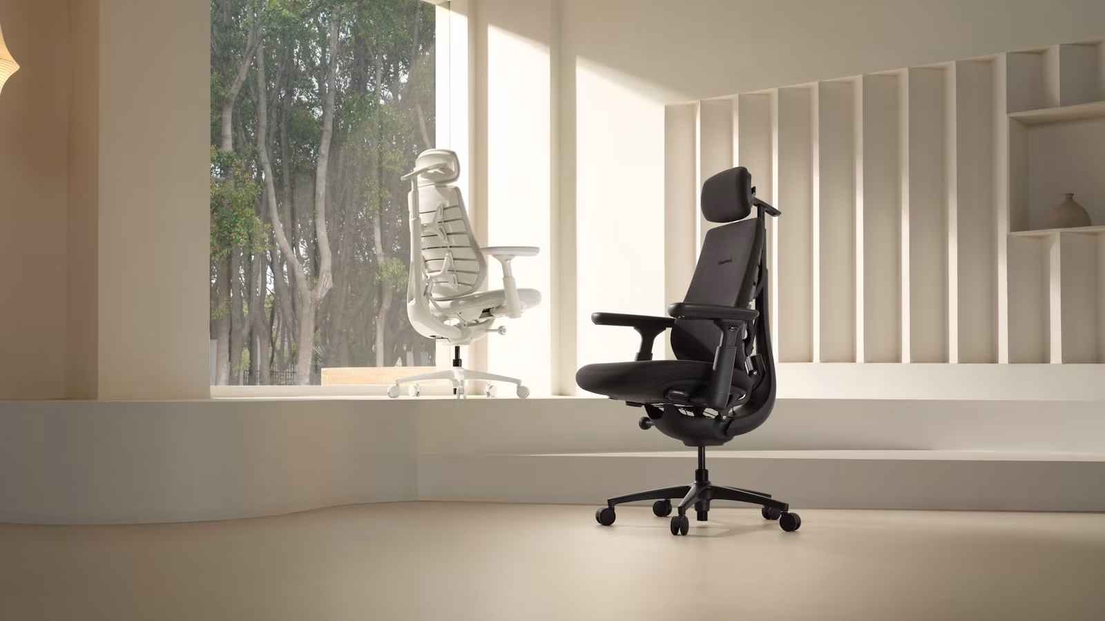 LiberNovo Maxis chair targets users up to 6'7" and 399 lbs