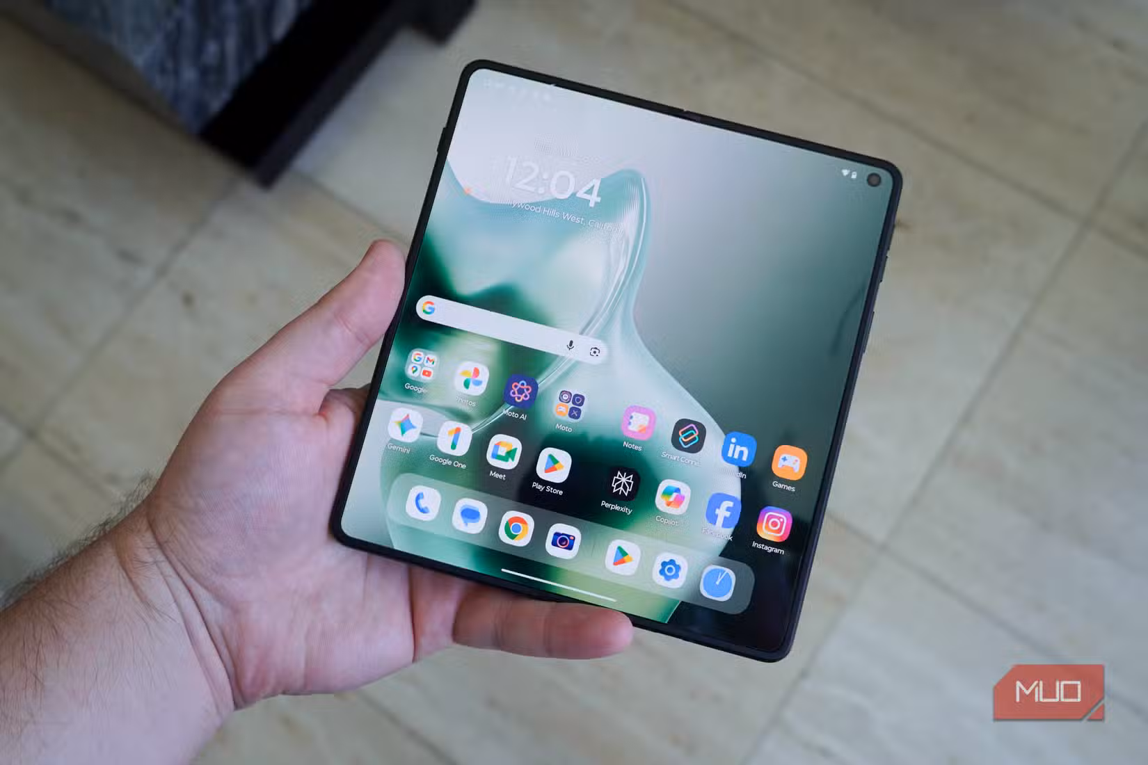 The main screen of the Motorola Razr Fold. 
